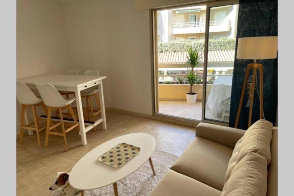 Confortable Appartement A Cavalaire-Sur-Mer Luaran gambar